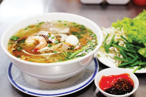 0hu-tieu-1-doanhnhansaigon