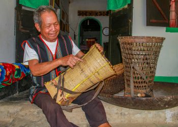 1105nghe Nhan Giu Nghe Dan Lat Cua Nguoi Ba Na