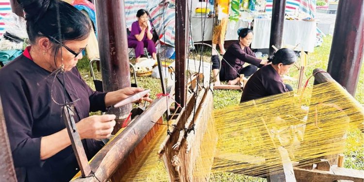 115 Tho Cam Ke Chuyen