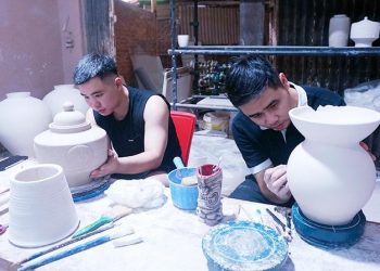 129bat Trang Lang Gom Lang Van