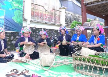 249nguoi Kho Mu Lai Chau Giu Gin Nghe Dan Lat 1