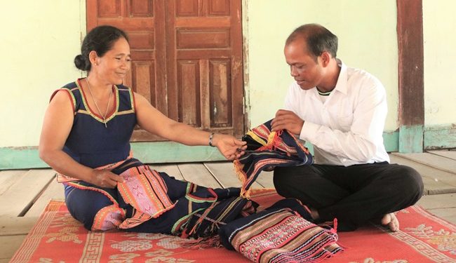 253 Kon Tum Gin Giu Nghe Truyen Thong Cua Dan Toc Gia Rai 1