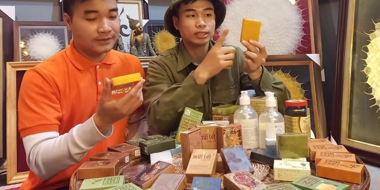 2711 3 Lang Nghe Doc Dao O Ninh Binh 1