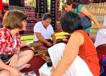 57 Tth Gin Giu Nghe Det Tho Cam Cua Nguoi Ta Oi