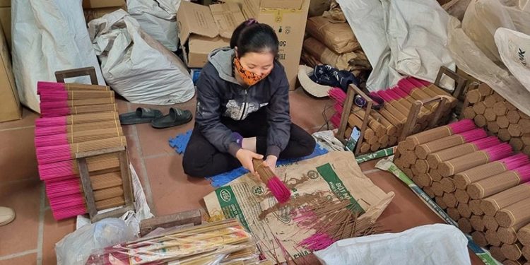 62ha Noi Lang Nghe Truyen Thong Tat Bat Vu Tet