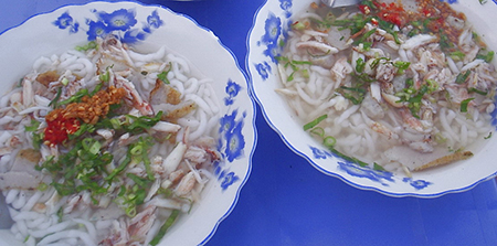 Banhcanhghecha