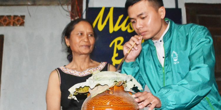 Thuong Thuc Ruou Ghe 1