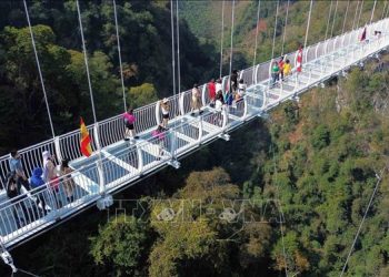 104son La Kham Pha Dao Thien Duong Tren Cao Nguyen Moc Chau