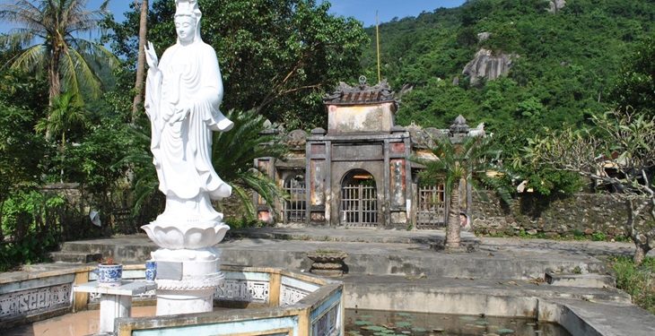 113 Chua Thieng Tren Dao Cu Lao Cham