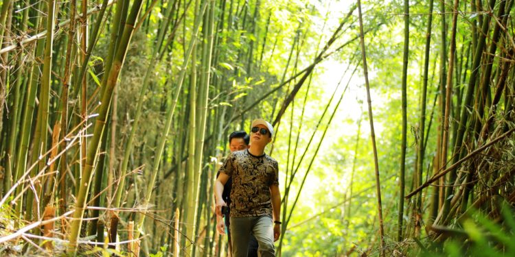 148kham Pha Thac Khe Tien 1