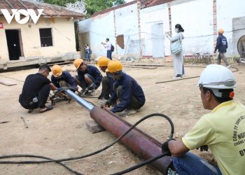 169di Doi Ngoi Chanh Dien 1000 Tan Tai Co Tu Dieu De 1