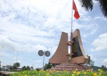 188 Long An Noi Co Nguoi Anh Hung Lay Than Minh Lap Lo Chau Mai