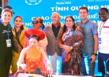 199 Suc Hap Dan Cua Vinh Ha Long Doi Voi Nghi Si Tre Toan Cau