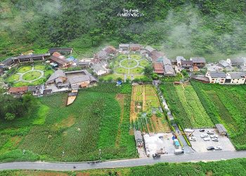 218lang Du Lich Duoi Chan Deo Ma Pi Leng 1