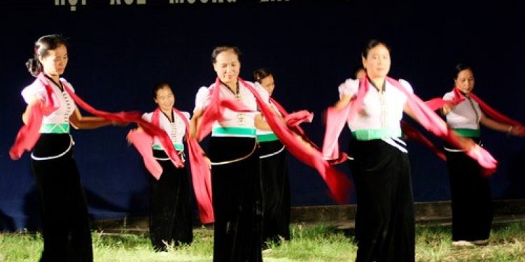 22bao Ton Phat Huy Di San Van Hoa Dan Toc Thai O Muong Lay