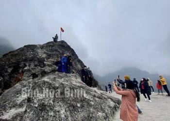 242hoa Binh Deo Da Trang Diem Den Hut Khach Du Lich