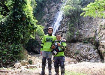 273thac Trieu Hai Ve Dep Hoang So Giua Nui Rung 1