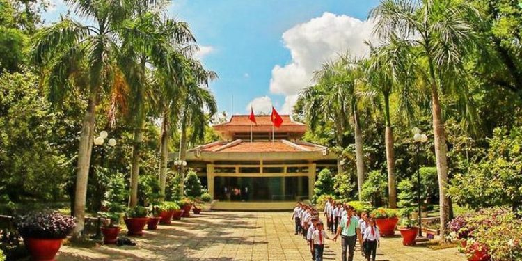 59chuyen Xay Giu Den Tho Bac Ho Trong Khang Chien 1