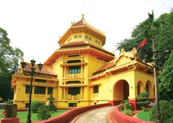 811bao Tang Lich Su Viet Nam Dau An Kien Truc Dong Duong