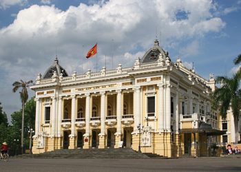 98nha Hat Lon Dau An Kien Truc Do Thi Giua Long Ha Noi