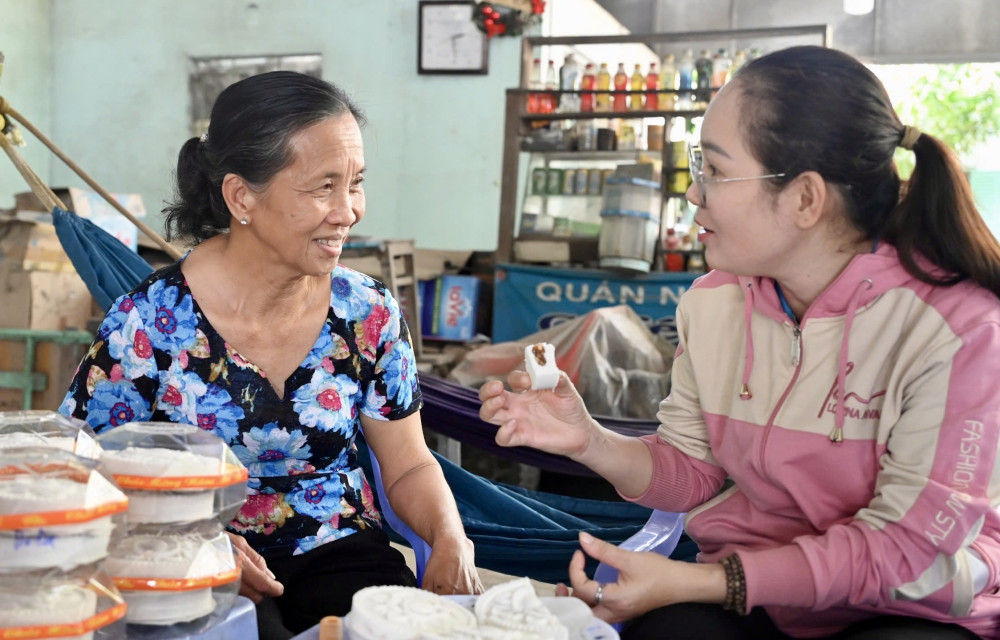 161-dam-da-huong-vi-banh-in-ngay-te-1