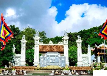 2110 Den Thanh Mau Lieu Hanh Duoi Chan Deo Ngang La Diem Dl Cua Quang Binh 1