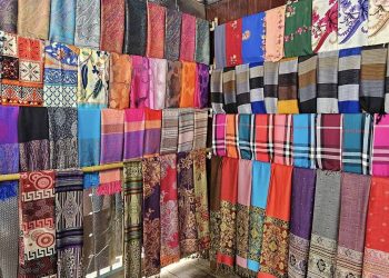 2510ve An Giang Kham Pha Nghe Det Tho Cam Cua Dong Bao Cham O Chau Phong 5