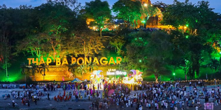 312bo Van Hoa The Thao Va Du Lich Thong Nhat Viec Chinh Trang Khuon Vien Di Tich Thap Ba Ponagar