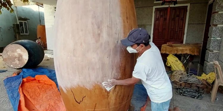 910 Lang Trong Ben Dong Song Thu