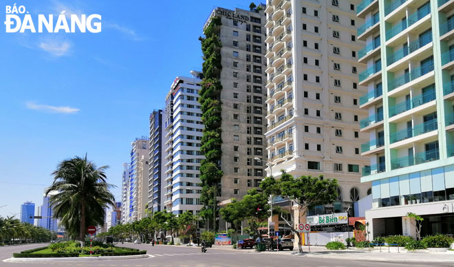 Khách du lịch kinh doanh