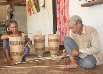 079 Giu Lua Nghe Truyen Thong Trong Dai Dich 1