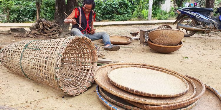 109kon Tum Man Ma Voi Nghe Dan Lat