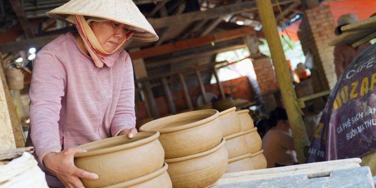 1412 Tram Nam Cat Bui Kim Cuong