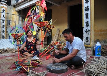 179hung Yen Kham Pha Lang Nghe Lam Do Choi Trung Thu Truyen Thong 4