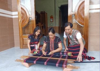 209 Dong Bao Ta Oi Giu Nghe Det Zeng