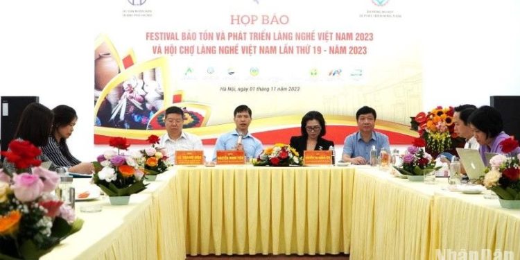211 Festival Bao Ton Va Phat Trien Lang Nghe Viet Nam 2023