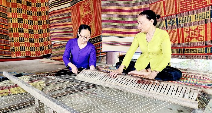 264 Ngay Hoi Cac Gia Tri Ban Dia Dien Phuong Quang Nam 1