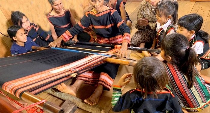 318 Hoi Sinh Tho Cam Lang Kep 1