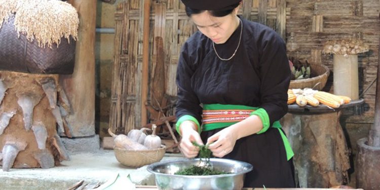 34bat Ngo Mon Reu Da O Ha Giang