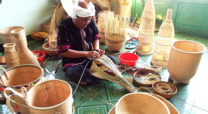 53 Lam Dong Co 9 Lang Nghe Hoat Dong Du Lich