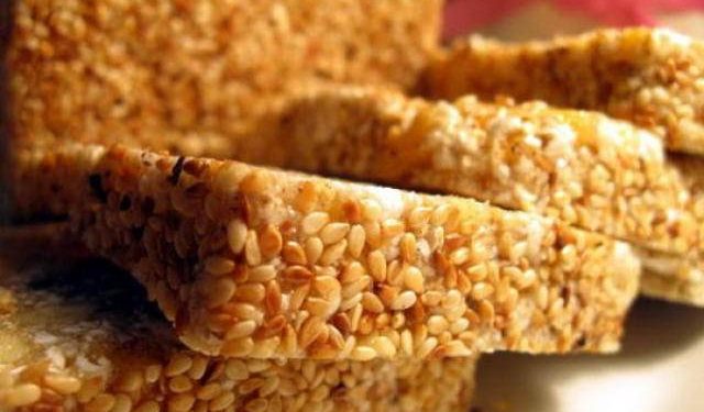 Dacsanngonbathutruyen 1