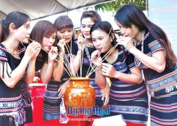 Vanhoaamthuccuanguoibato 1