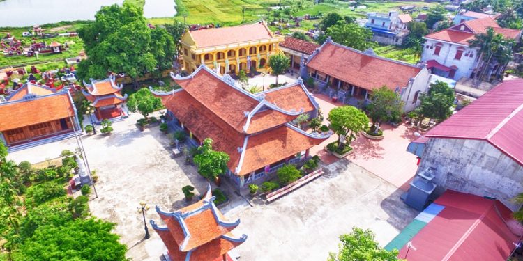 Kientrucchuaquangyen 1