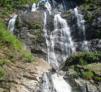 Thacchaphoninhthuan 1