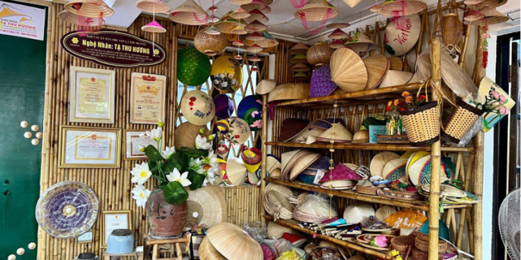 711ha Noi Non La Lang Chuong Tran Tro Giu Hon Nghe Giu Ngon Lua Van Hoa Viet 3